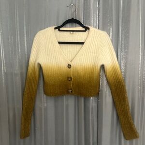 ombre v-neck cropped sweater